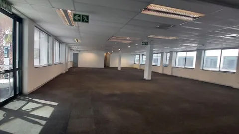 Grosvenor Corner, 195 Jan Smuts Avenue, Parktown North